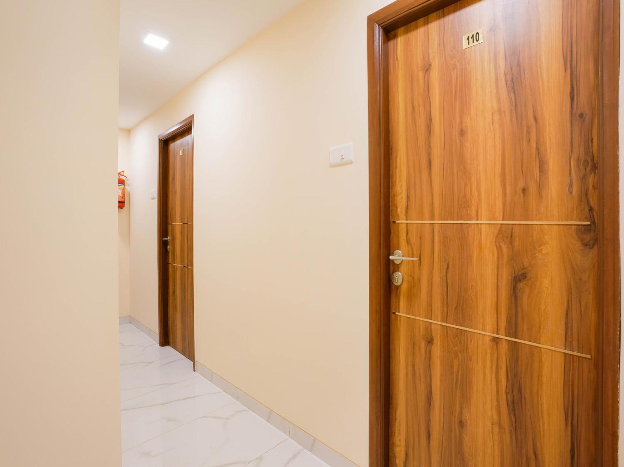 Hotel O King Residency Near Bharat Talkies Mumbai  Buitenkant foto